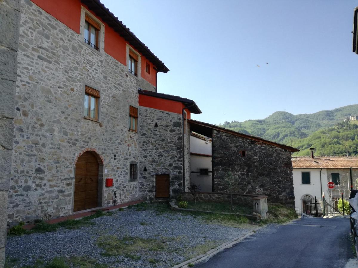 B & B Via Di Mezzo Coreglia Antelminelli Екстер'єр фото